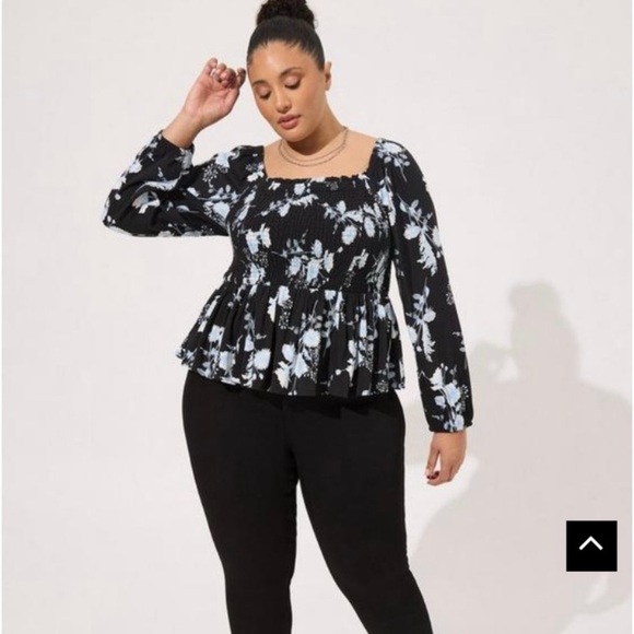 torrid Tops - Torrid NWT Rayon Slub Smocked Bodice Floral Long Sleeve Crop Blouse, Size 12
